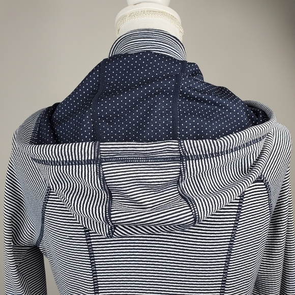 Athleta Striped Hoodie Blue White Heavenly Hail - Picture 11 of 12